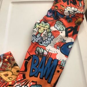 NWT Tono a Tono Comic Book Speak Printed Legging Size Small